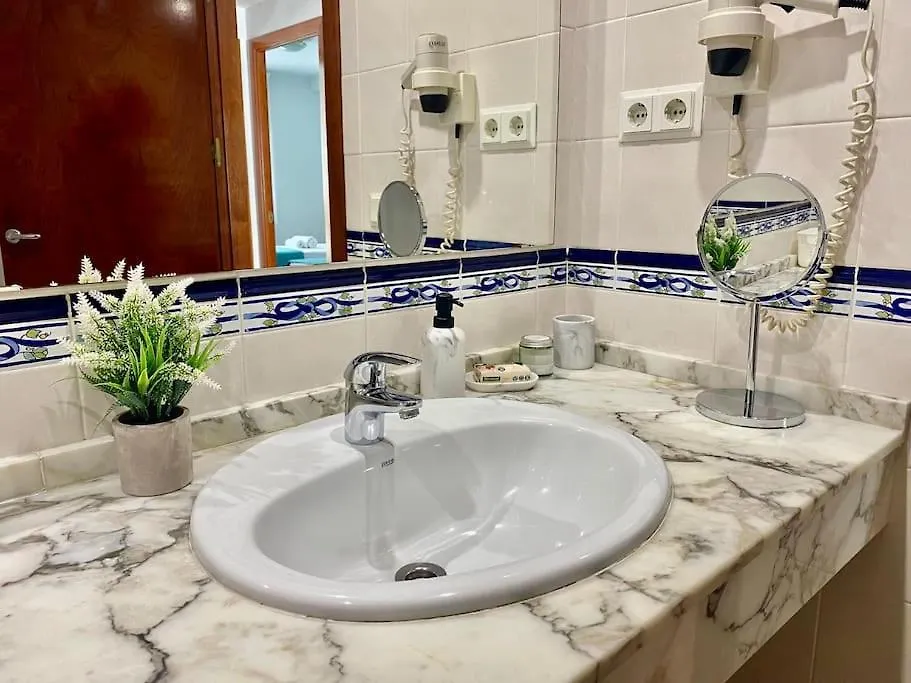 Lovely Apartment Next To The Beach La Pineda