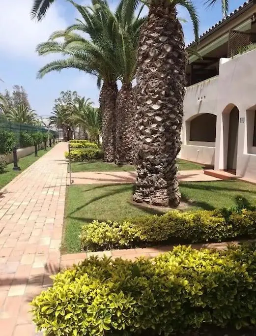 Lovely Apartment Next To The Beach La Pineda Spain